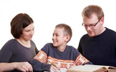 Как помочь ребенку с домашним заданием по литературе?