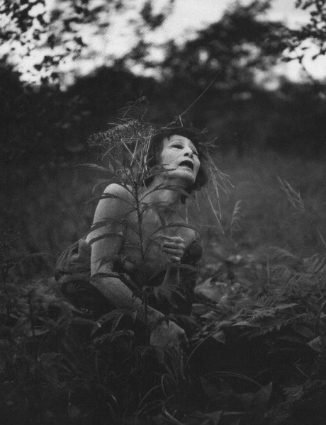 Сюрне ню від японського фотографа 70