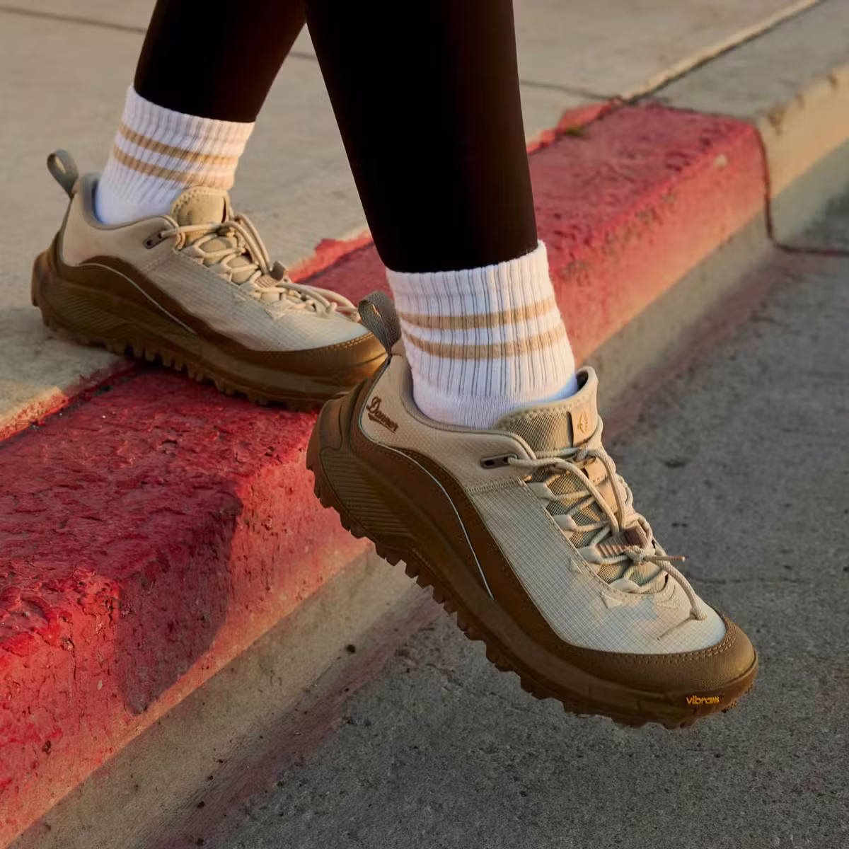 Як Danner досягли такої майстерності у створенні кросівок? 6 Як Danner досягли такої майстерності у створенні кросівок? 6