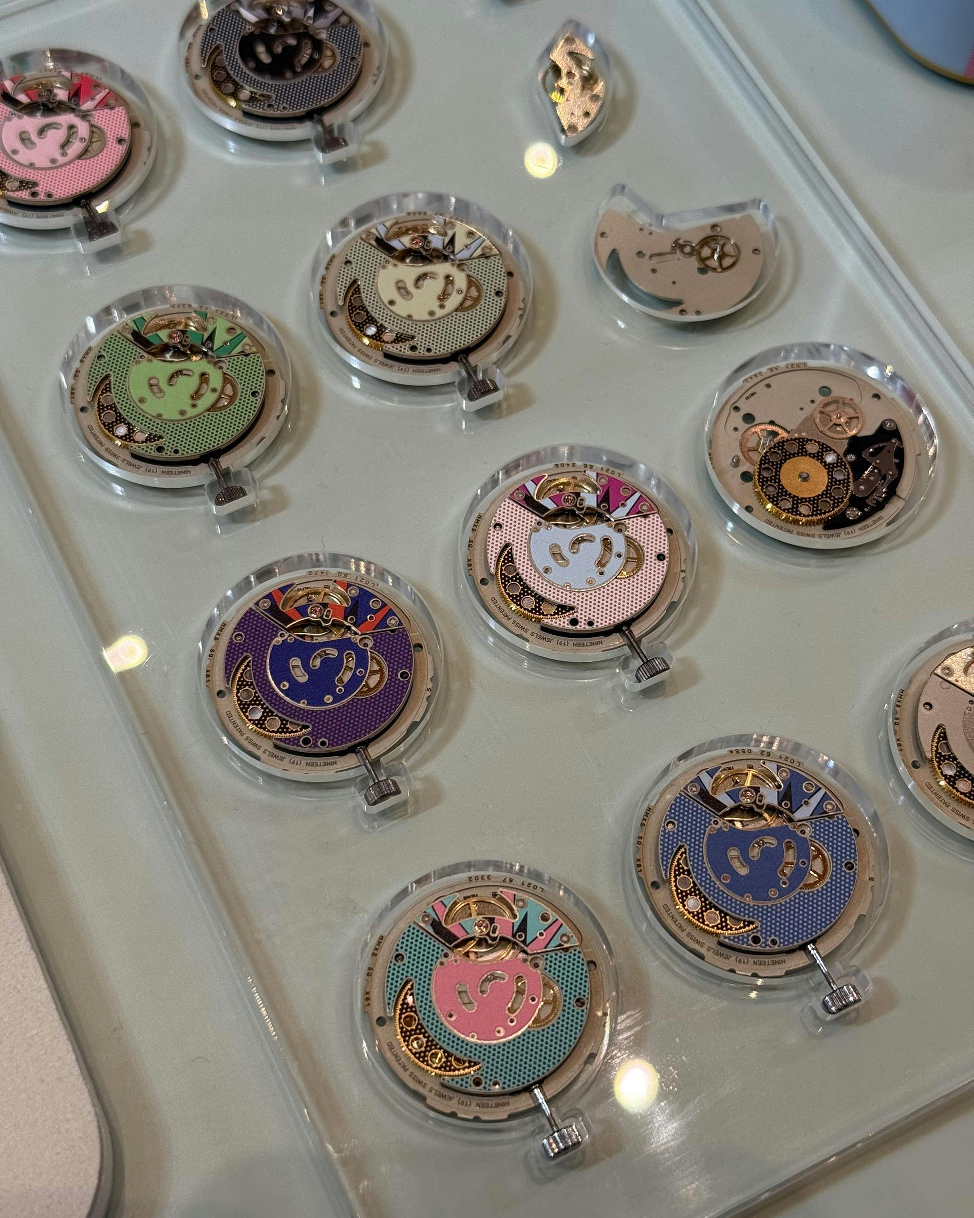 Перший погляд на неочікувану співпрацю Audemars Piguet та Swatch 15