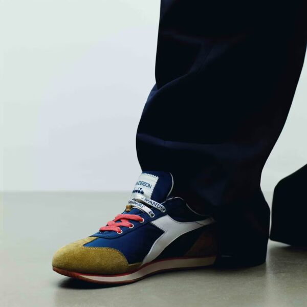 ОМУТ 234 Барвистий сплеск радості від кросівок Diadora від JW Anderson
