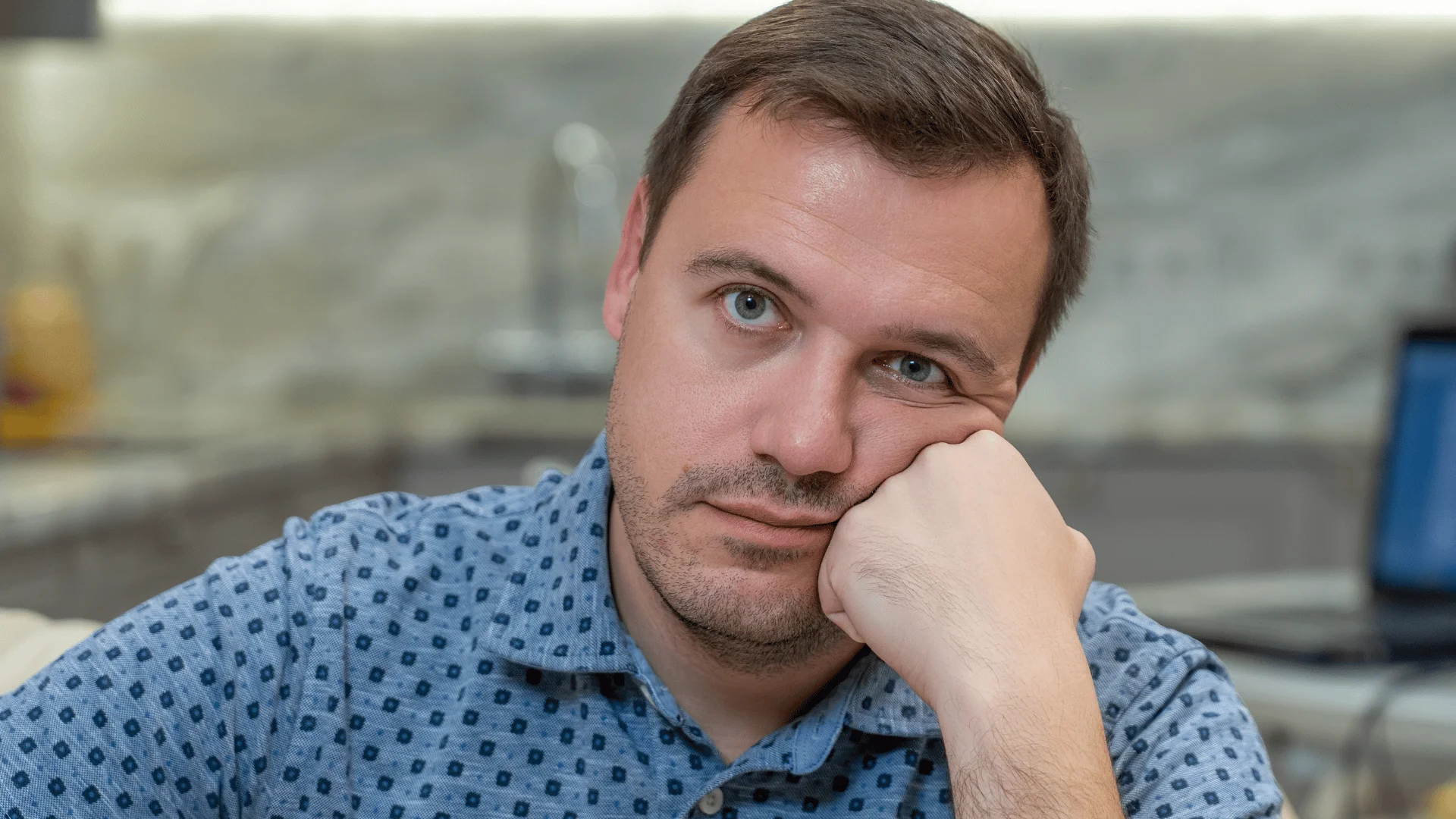 Десять знаків, що ваш чоловік прагне нагороди за побутові подвиги 14
