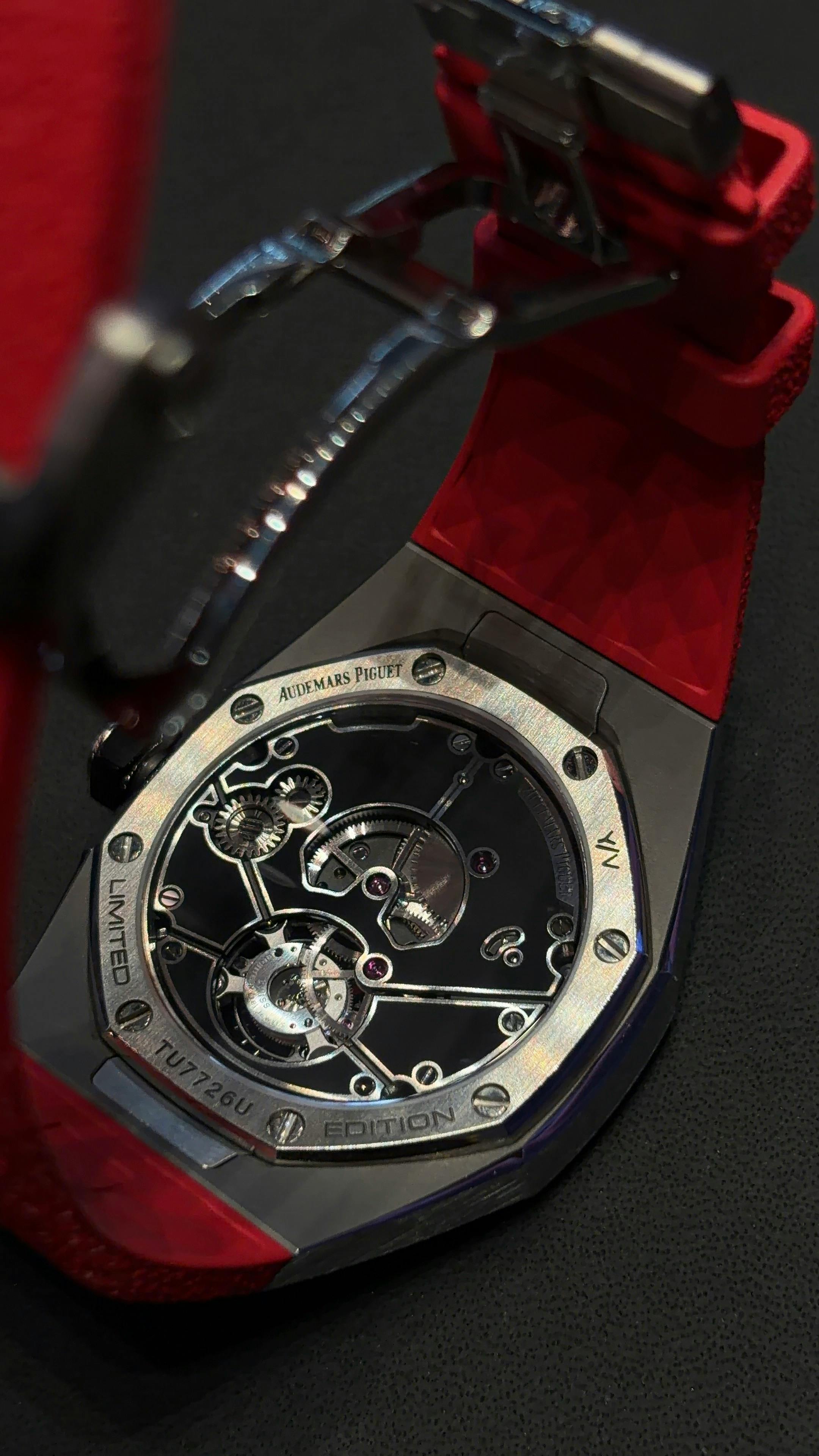 Близькість до годинникової співпраці Audemars Piguet з високою концепцією 11