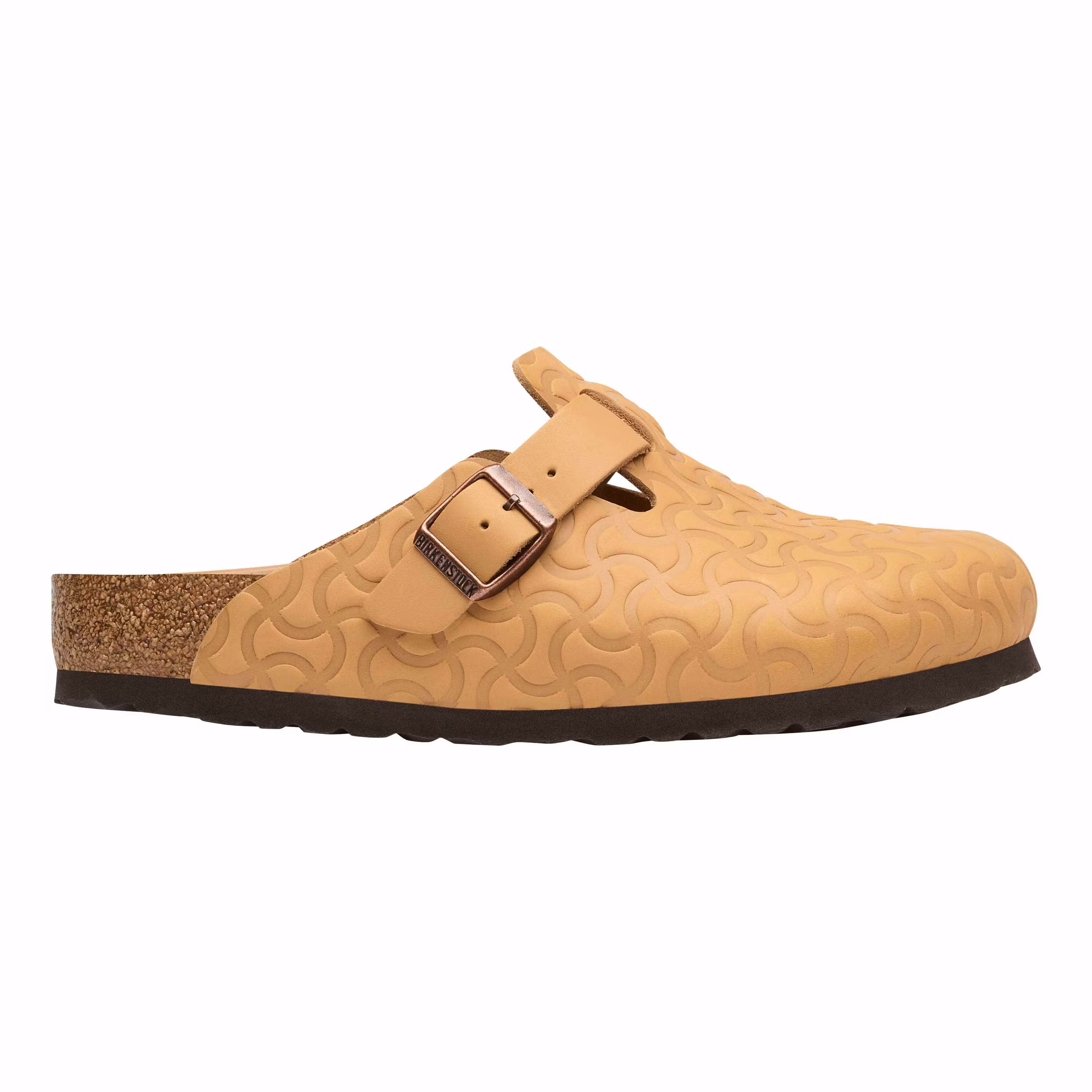 Бостон від Birkenstock відсвяткував півстоліття. На черзі — переосмислення. 34