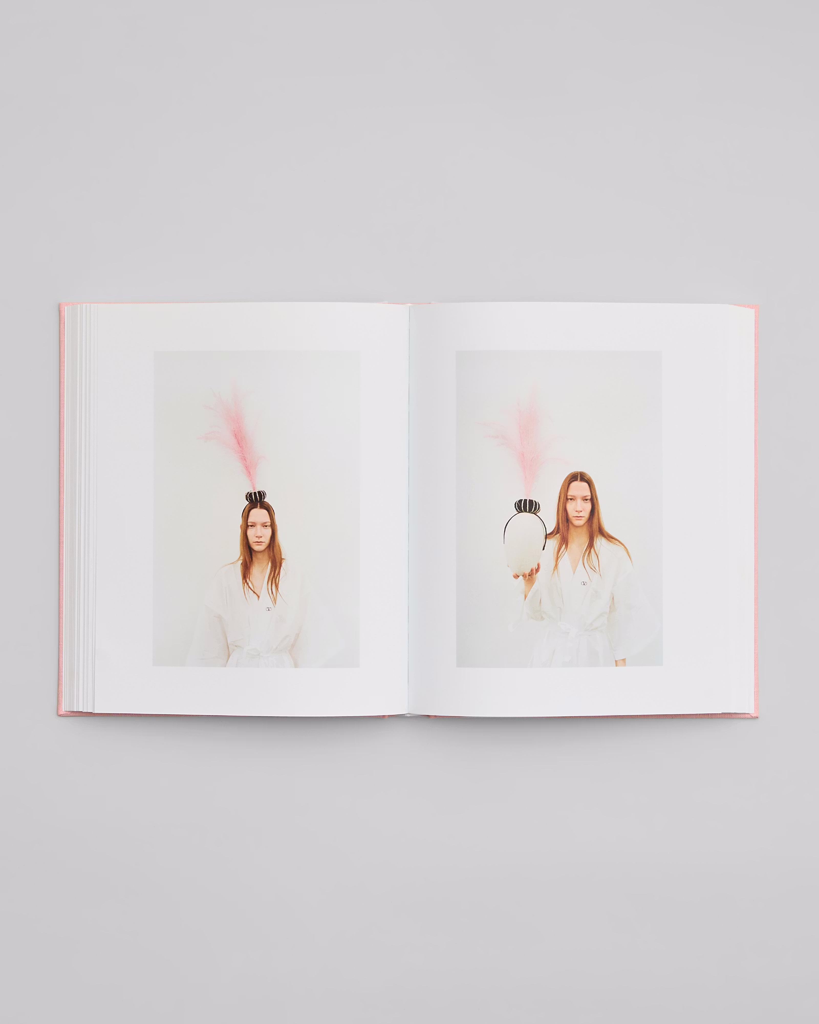 Всередині вечірки-презентації книги Алессандро Мікеле у Valentino 20