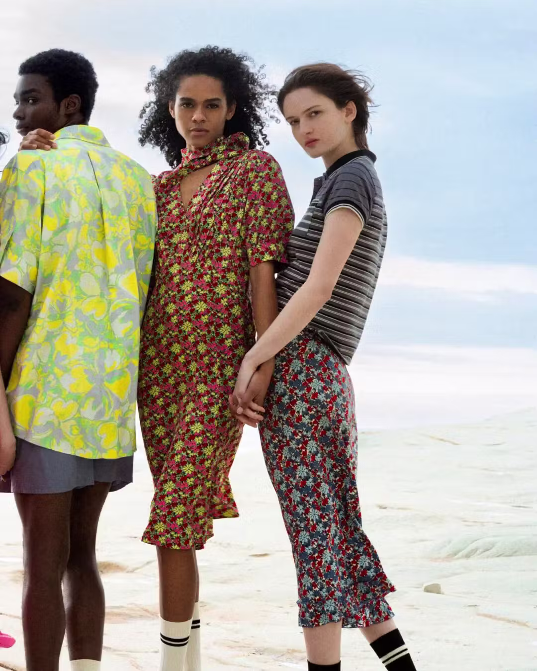 Колишній дизайнер Marni надає UNIQLO яскравих фарб 8 Колишній дизайнер Marni надає UNIQLO яскравих фарб 8