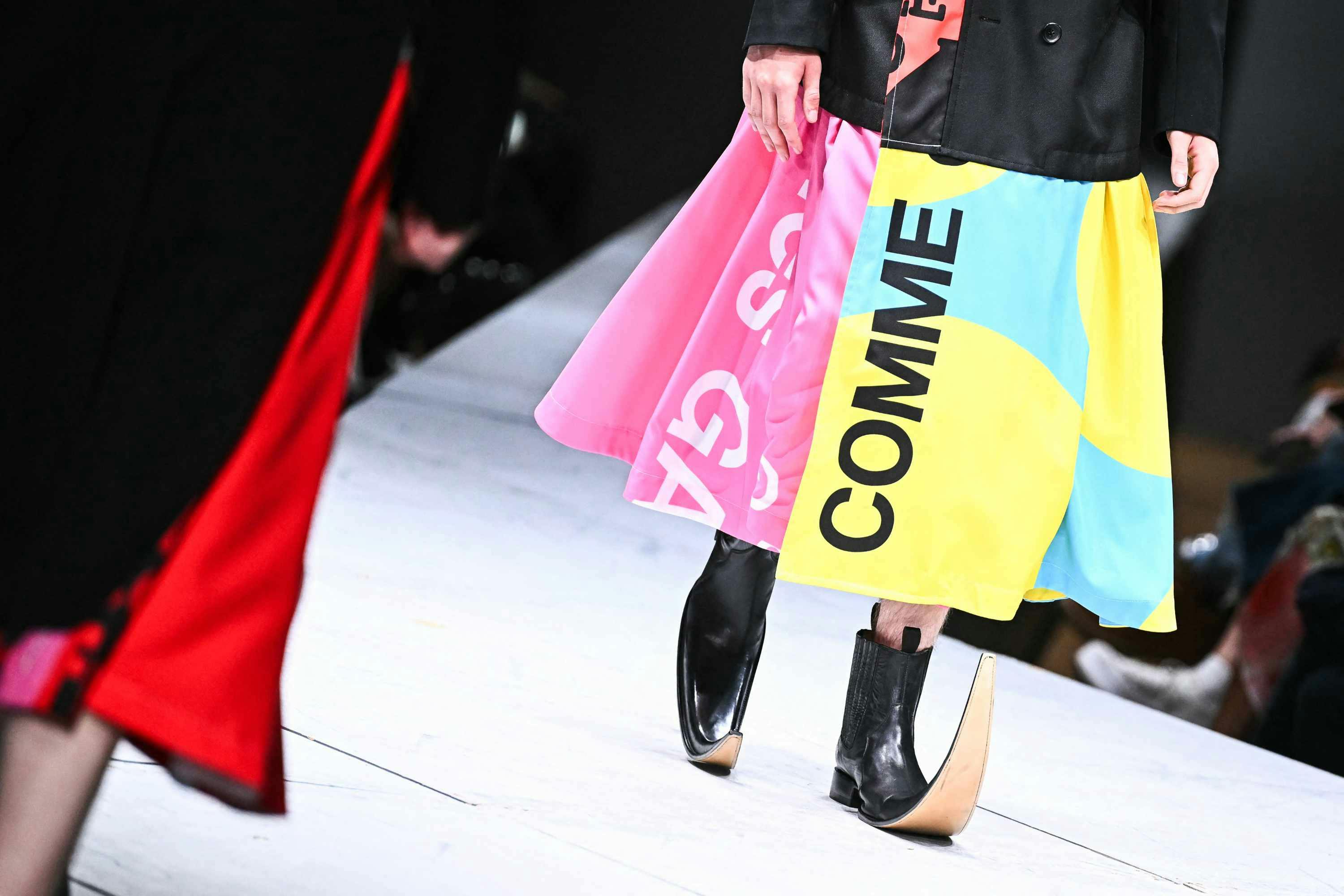 Загострене взуття CDG: вічна класика COMME 2