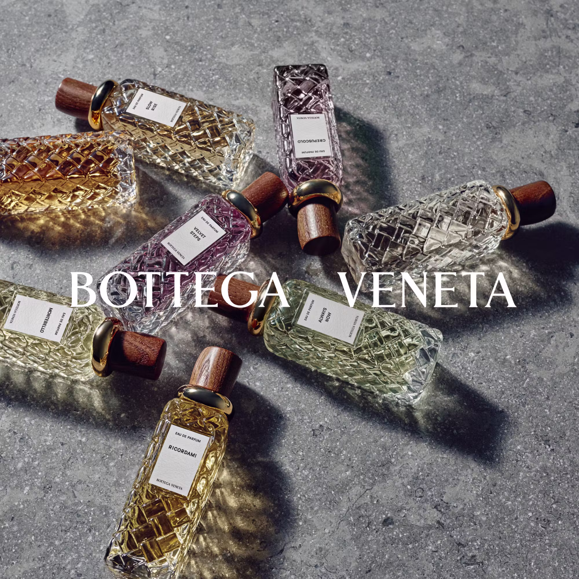 Пляшечки парфумів Bottega такі ж вишукані, як і їхні сумки 14
