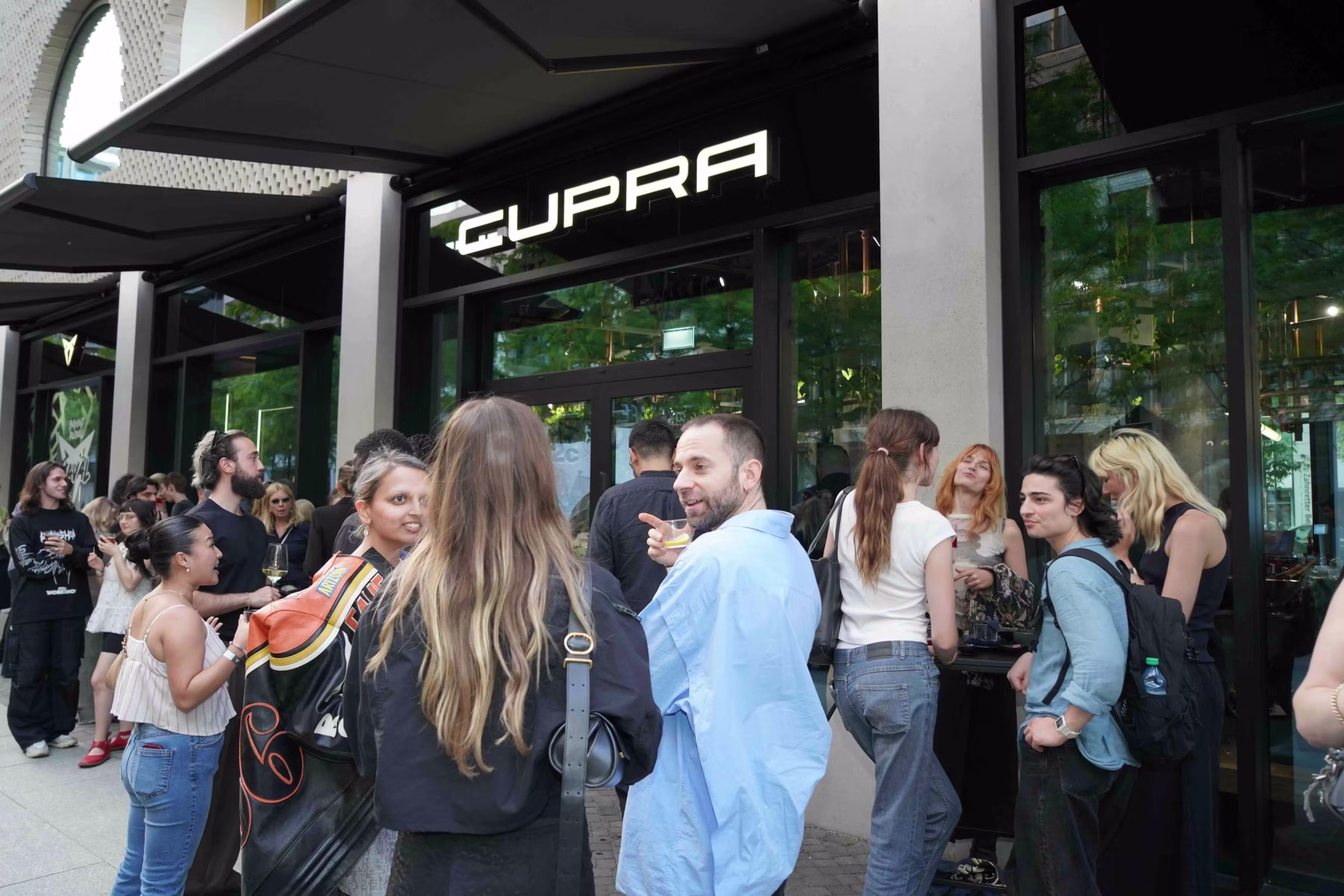 CUPRA та 032c презентують новий Raval у Берліні 16