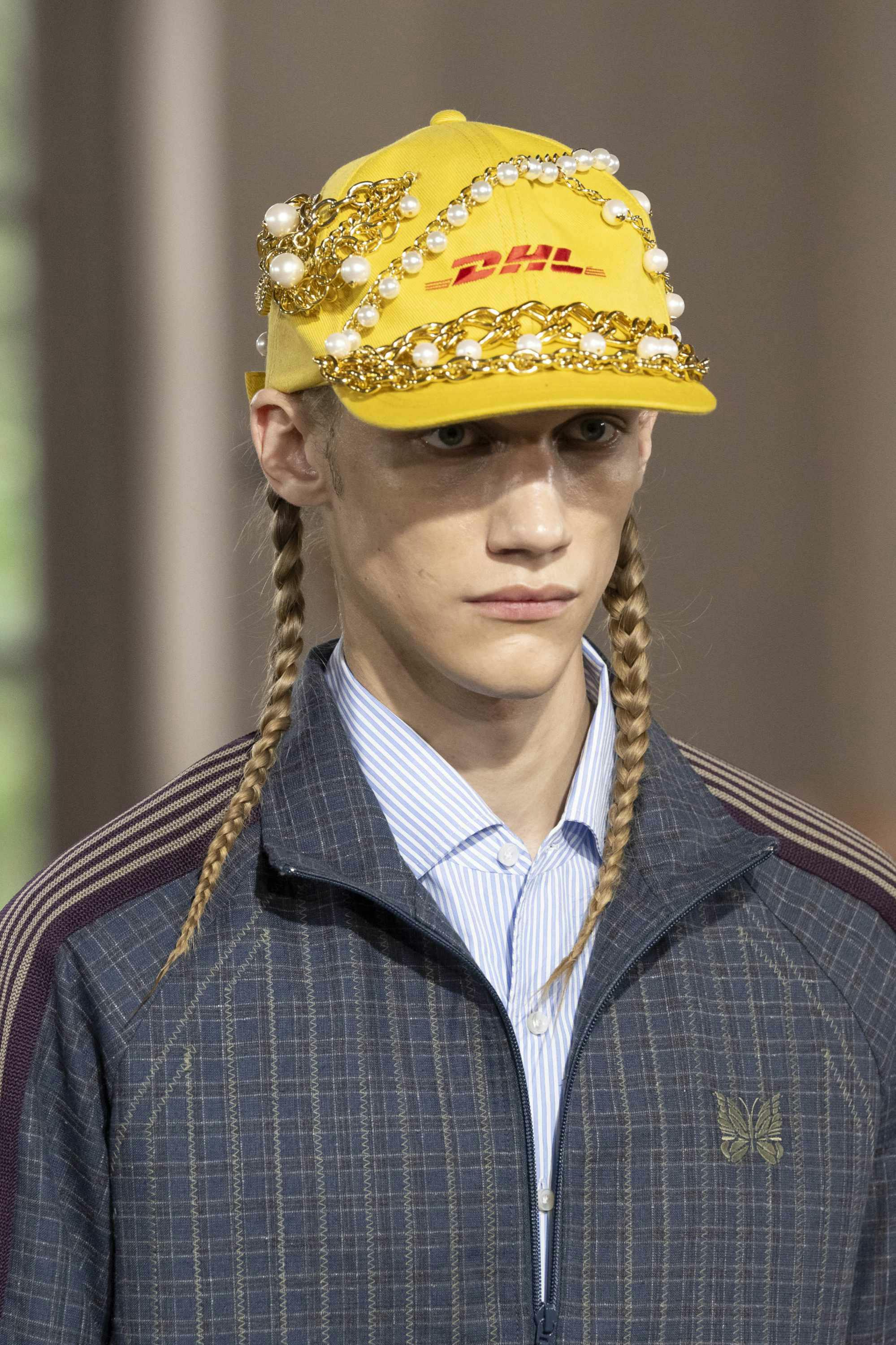 Чи може Junya Watanabe продати вам кепку DHL, розшиту коштовностями? 4