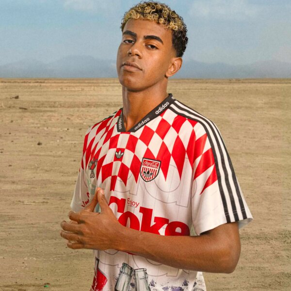 ОМУТ 165 Що справжнє за гардероб Coca-Cola x adidas до Чемпіонату Світу?