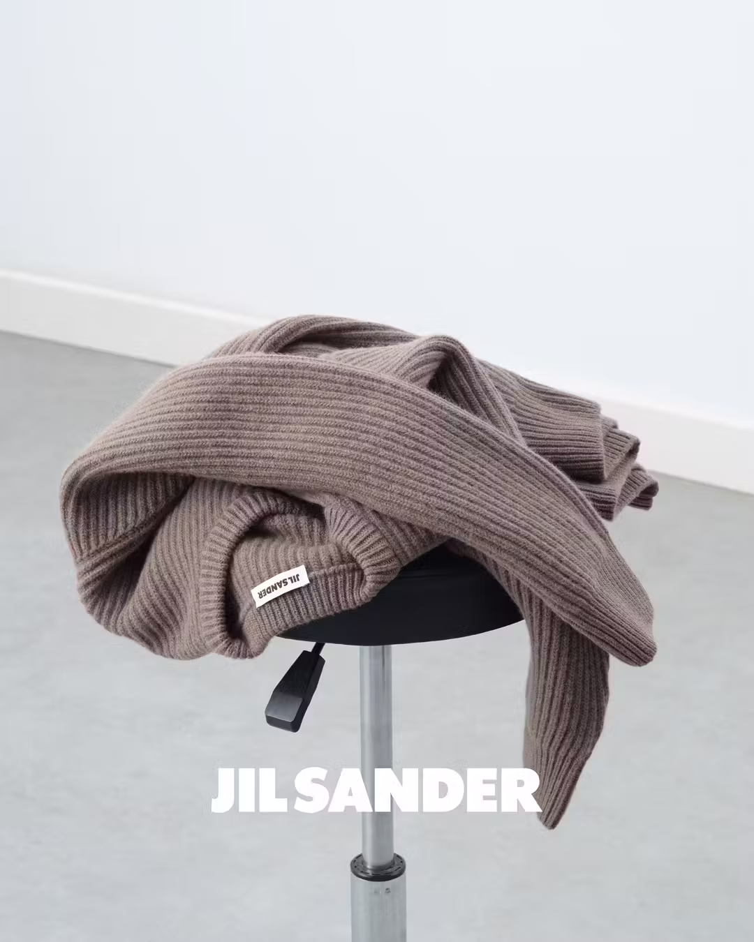 Витонченість простоти: складні характери одягу Jil Sander 8