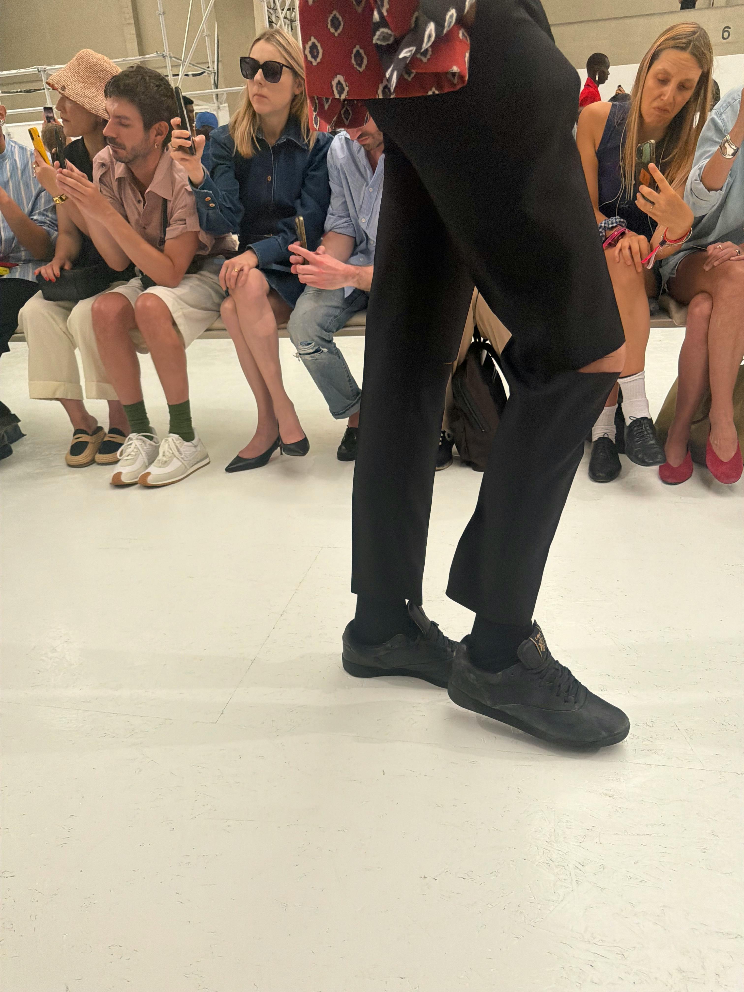 CELINE Одягає Reebok у Вишукану Принаду Розкоші 9