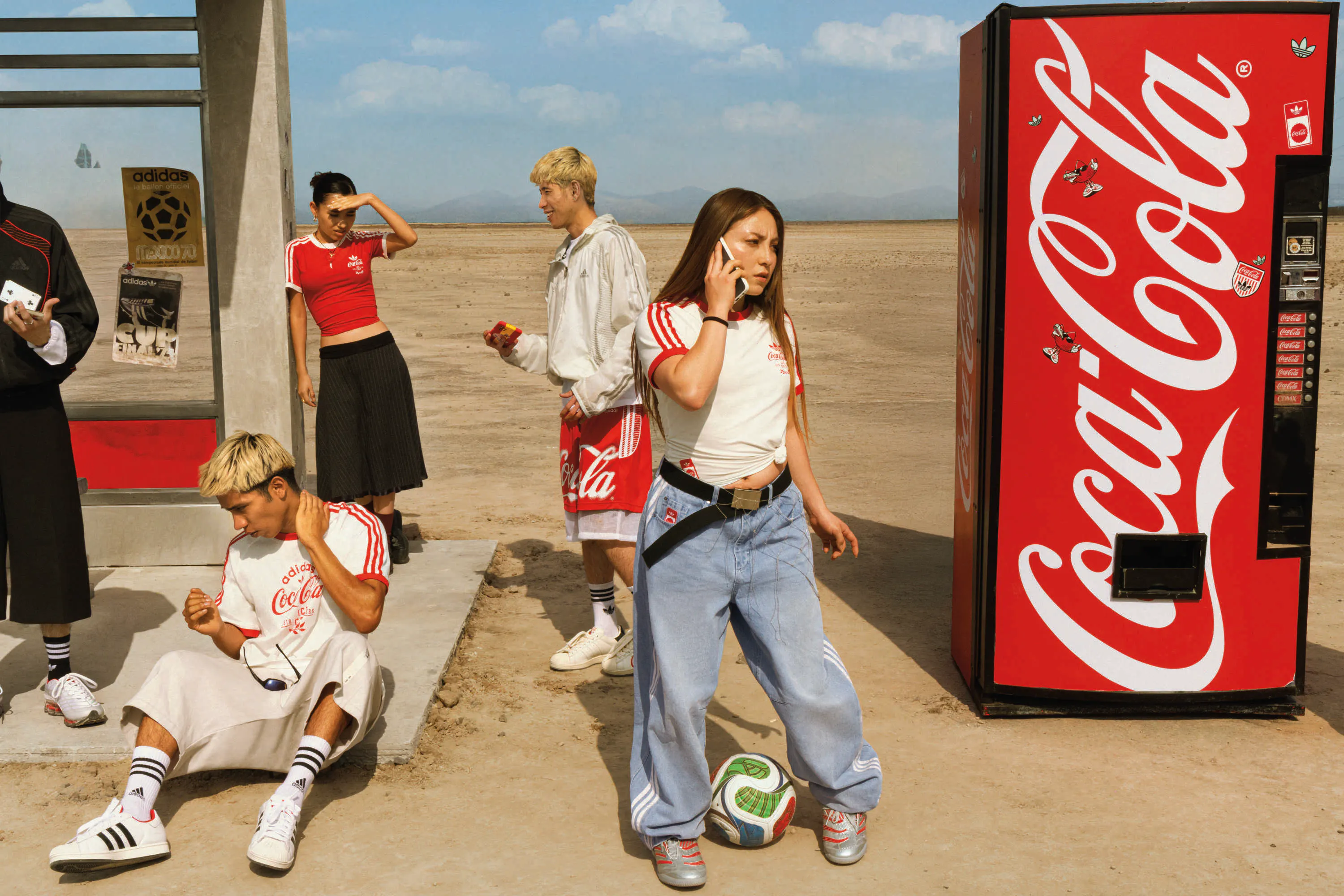 Що справжнє за гардероб Coca-Cola x adidas до Чемпіонату Світу? 9