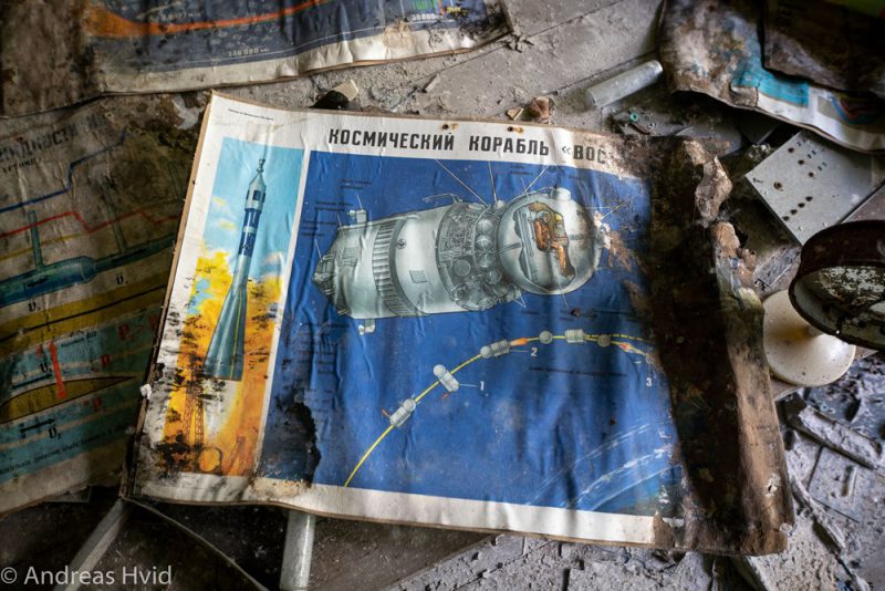 Фотомистець з Данії у лоні розпаду та пристрасті, де іржавіє час, а тіла розквітають в забутті. 26