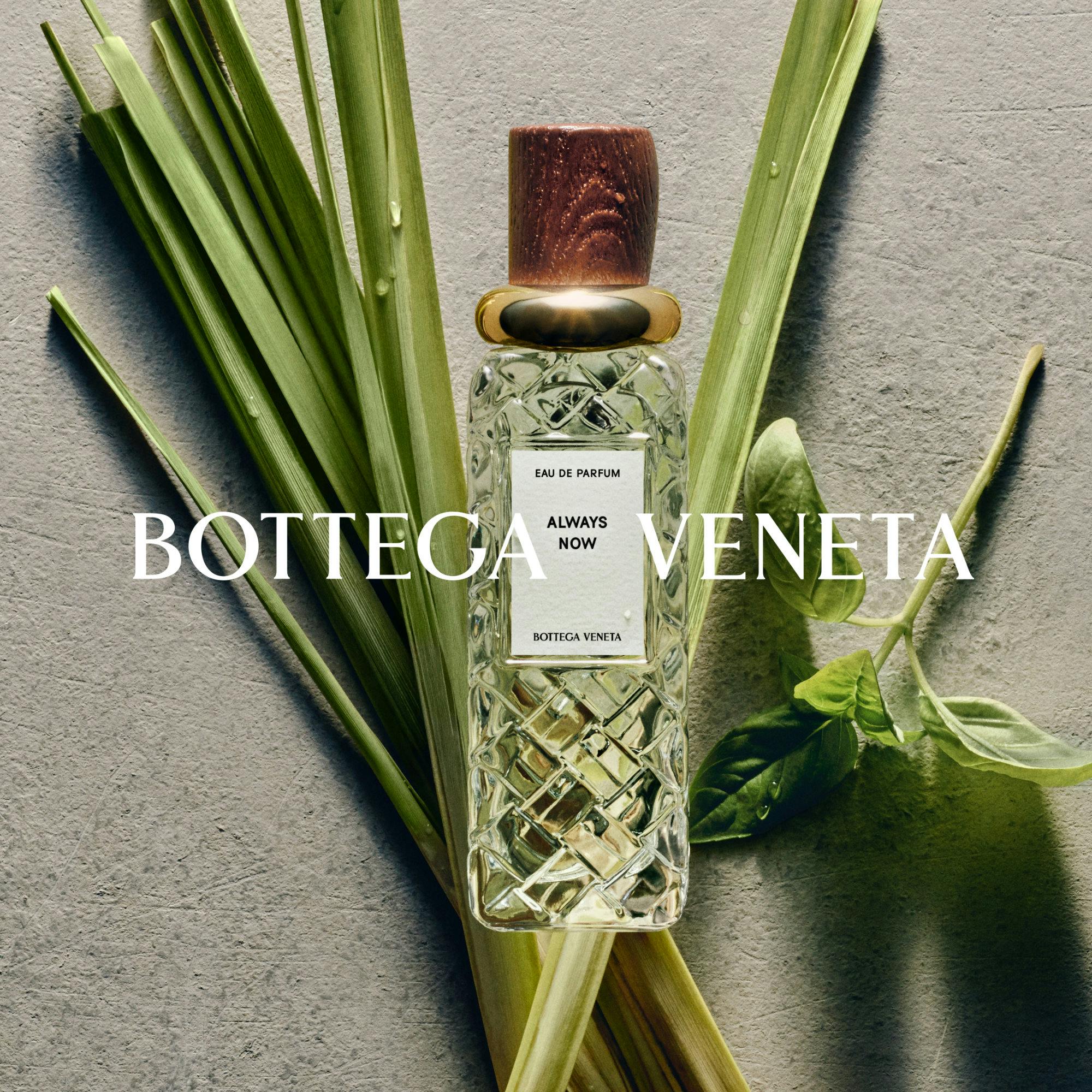 Пляшечки парфумів Bottega такі ж вишукані, як і їхні сумки 20