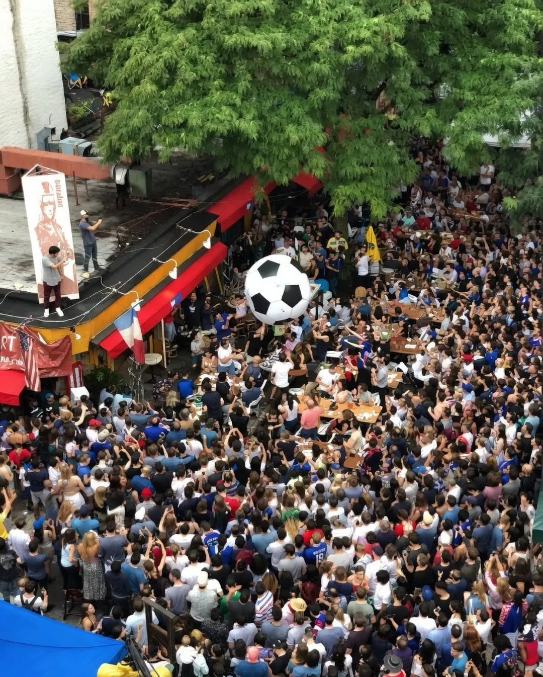 Де спостерігати за Чемпіонатом Світу в Нью-Йорку елегантні зібрання та бурхливі веселощі 10