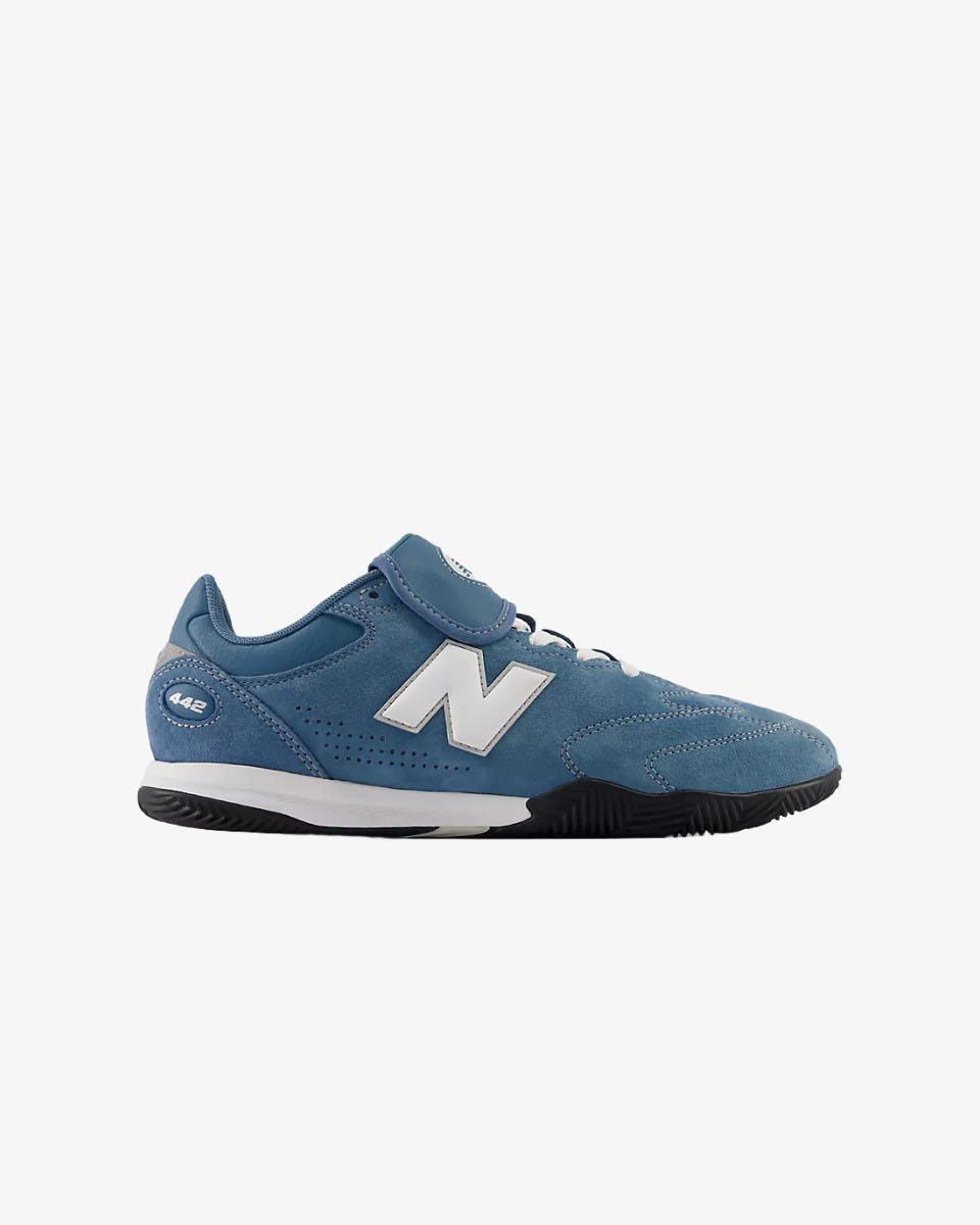 Від New Balance до Vans найактуальніші кросівки тижня 10