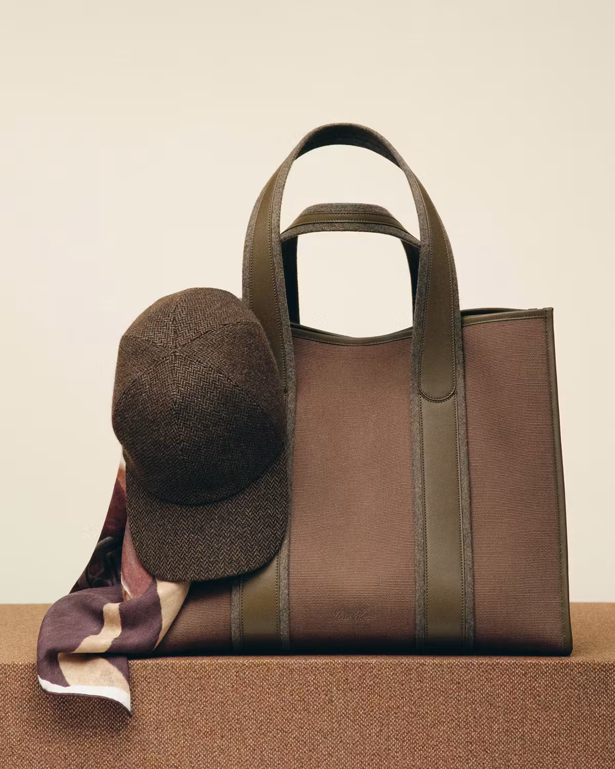 Loro Piana Heddle Tote Симфонія Розкоші та Майстерності 8 Loro Piana Heddle Tote Симфонія Розкоші та Майстерності 8