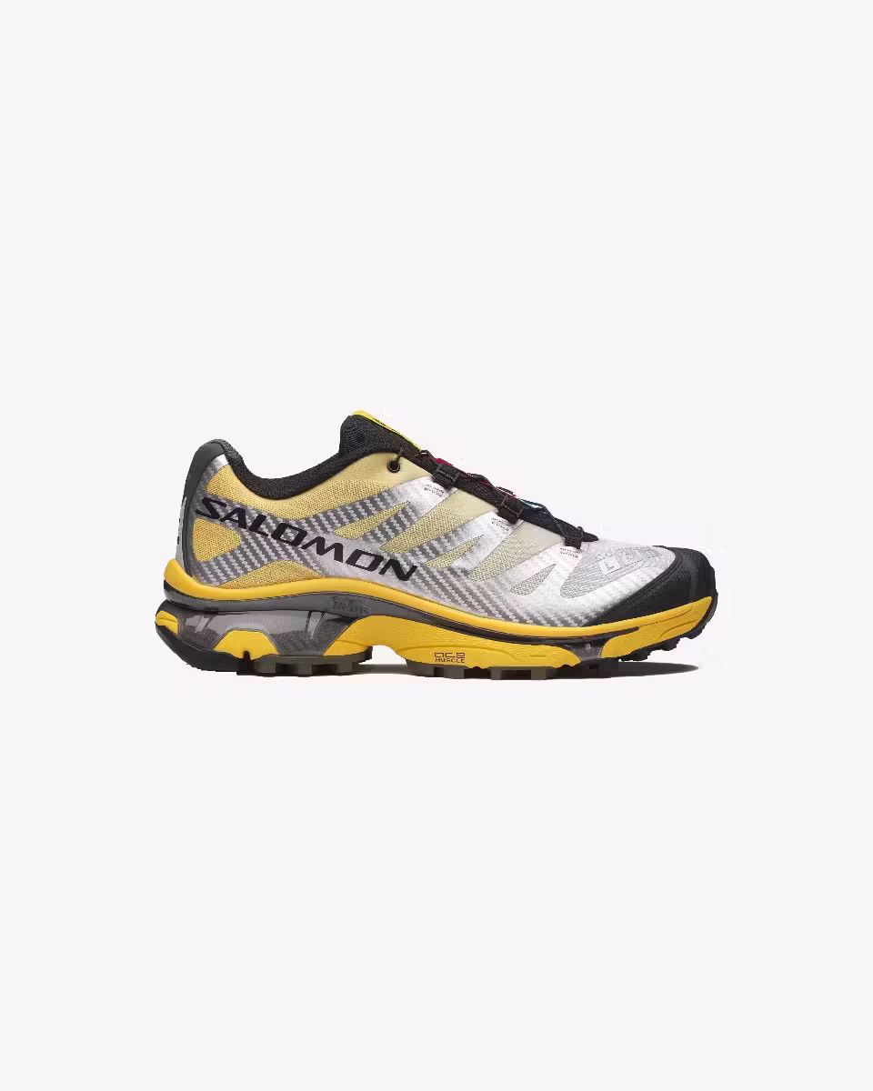Найкращі кросівки тижня: від New Balance до Vans 10