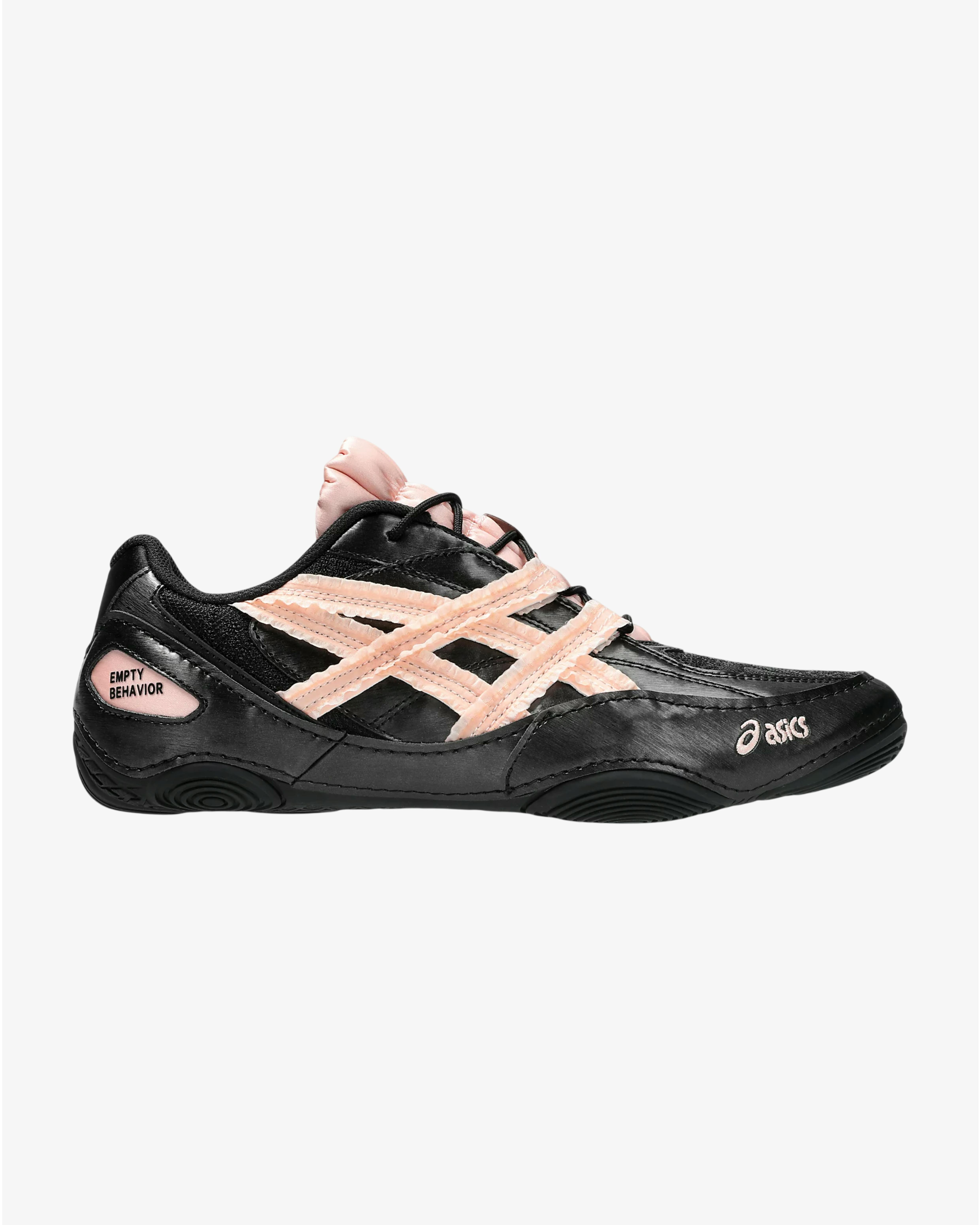 Від ASICS до New Balance: Найкращі кросівки тижня 14