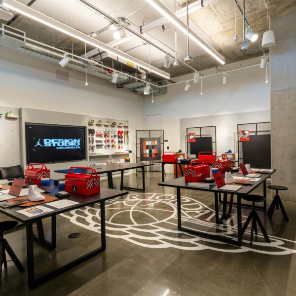 Пошук нової легенди Лос-Анджелеса від Jordan Design Studio