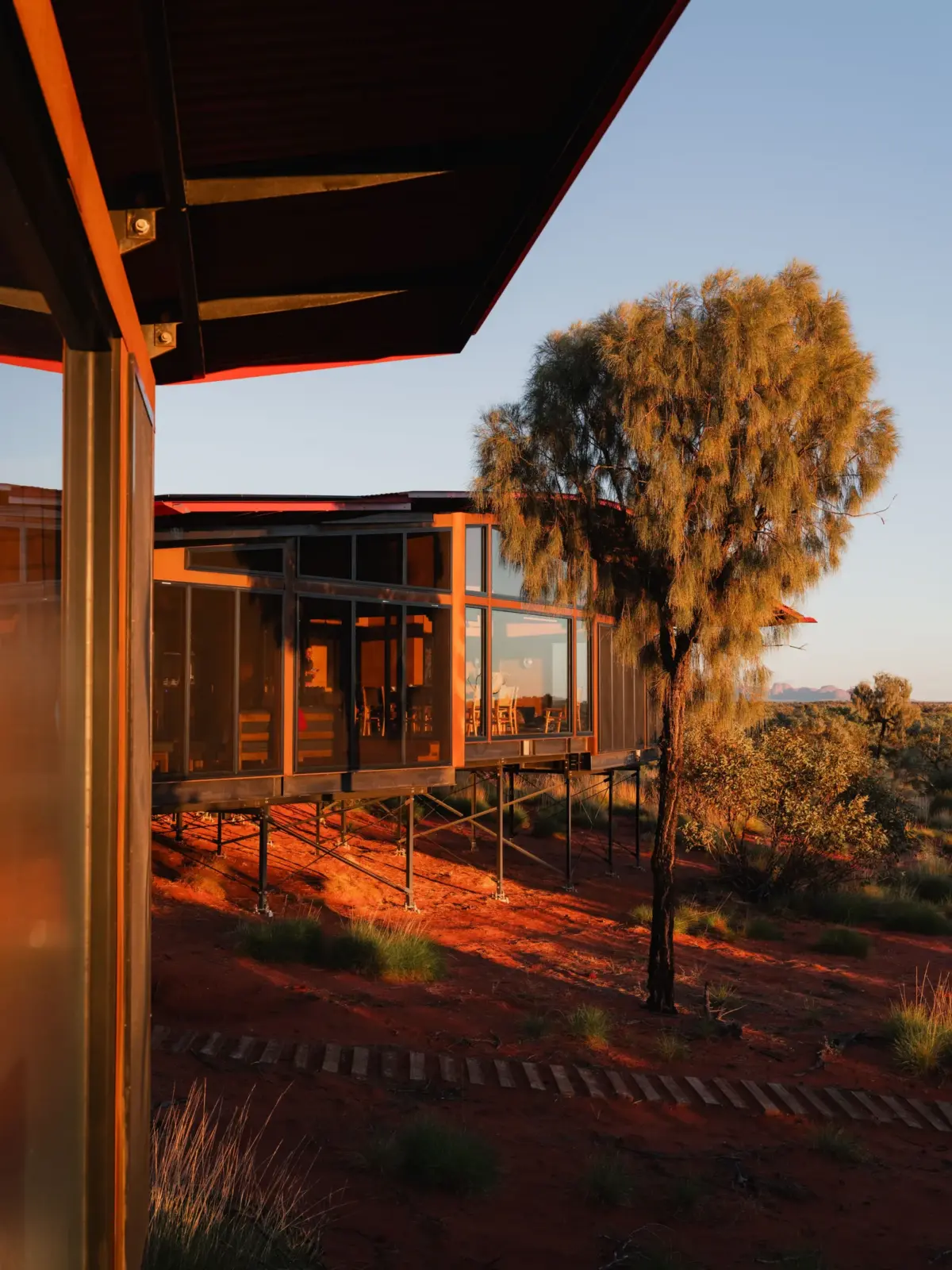 Світанкове сяйво Червоної скелі Улуру: нова перспектива 23