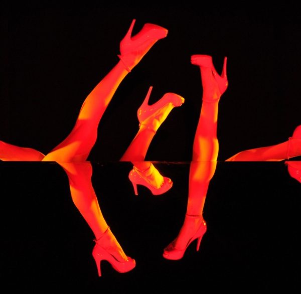 18 пелюсток ночі від Crazy Horse