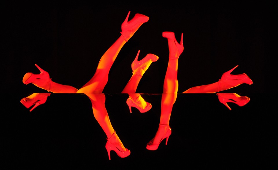 18 пелюсток ночі від Crazy Horse 20