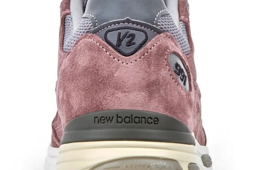 Квітучий стиль татових кросівок: New Balance 991v2 у відтінку Rose Taupe