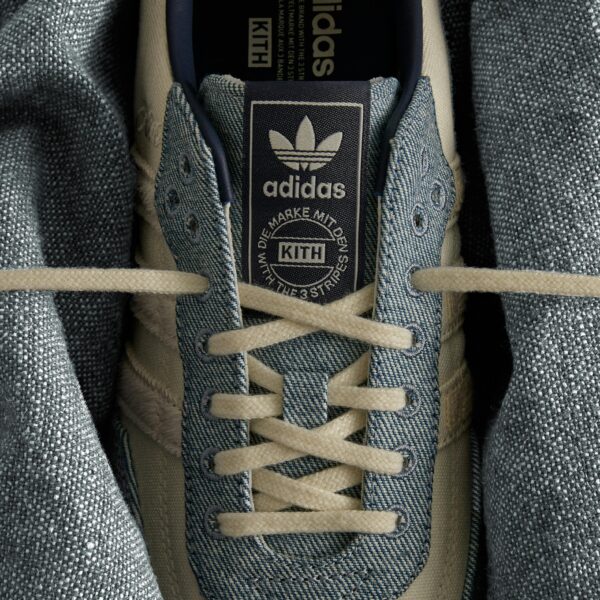 Текстурні насолоди джинсових Adidas Sambas від Kith