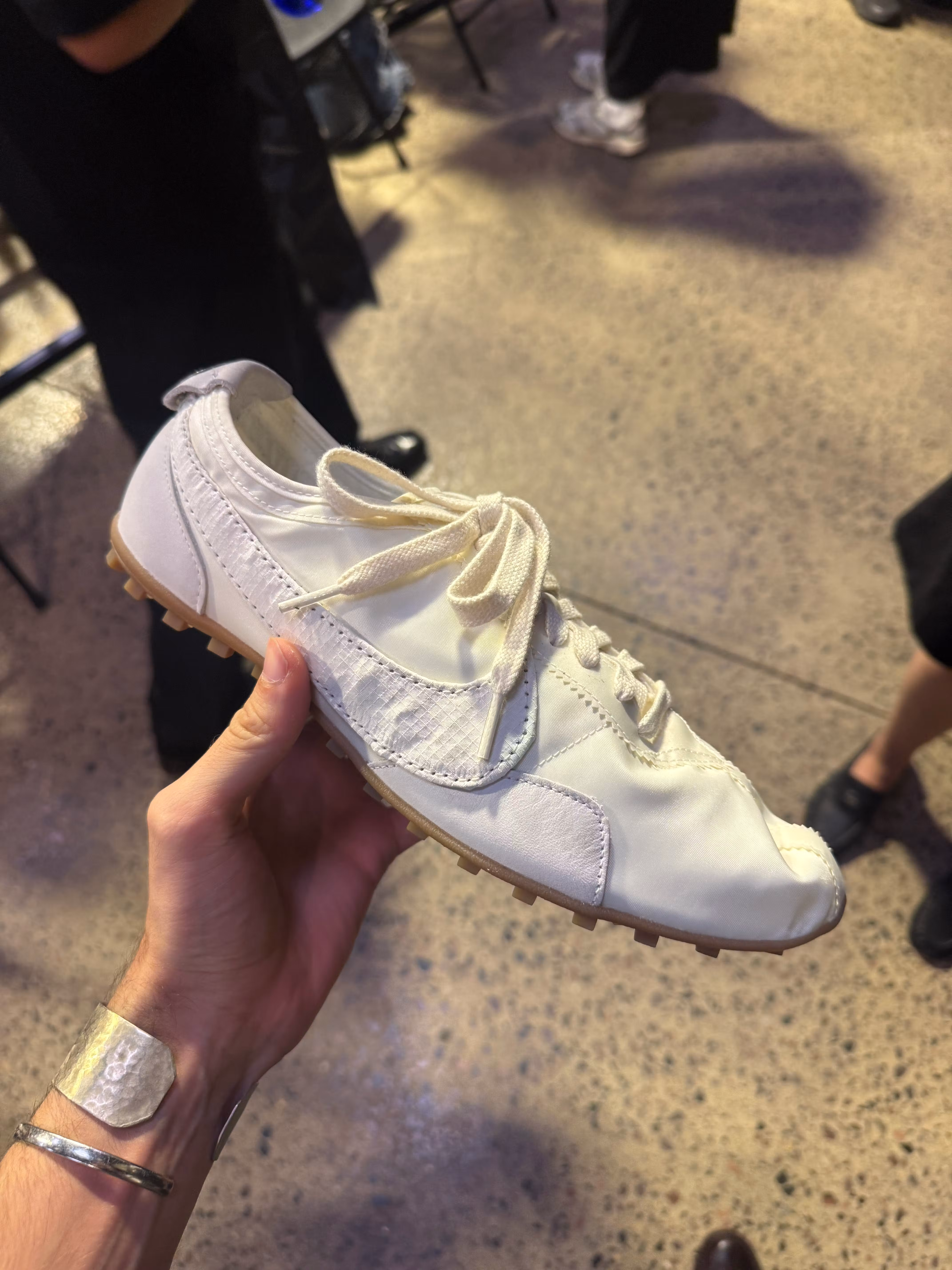 Публічна школа, ракетний чобіток Nike, має обручку, буквально 8