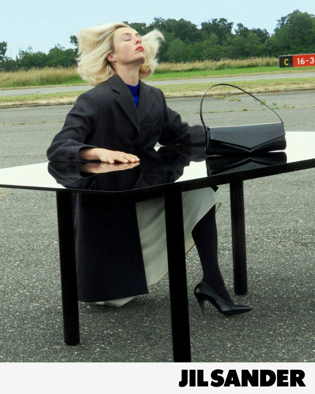 Сімон Беллотті віднаходить дивовижне в Jil Sander 8 Сімон Беллотті віднаходить дивовижне в Jil Sander 8