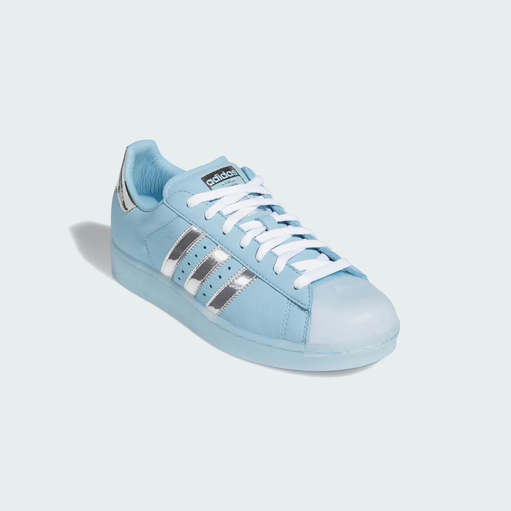 Холоднокровність Антґоні Едвардса в колаборації з adidas Superstar 12 Холоднокровність Антґоні Едвардса в колаборації з adidas Superstar 12