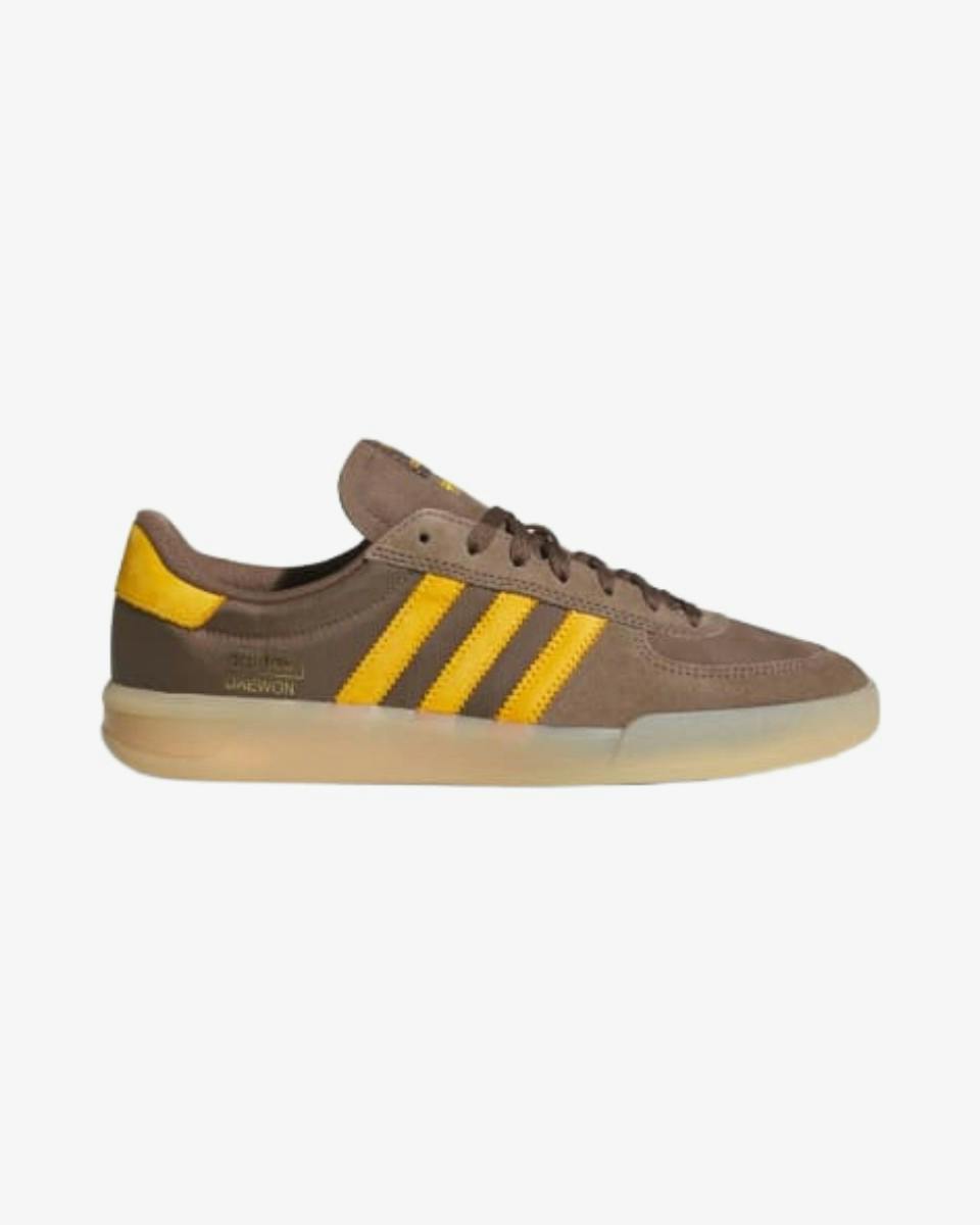 Стиль у русі: новітні релізи adidas 13