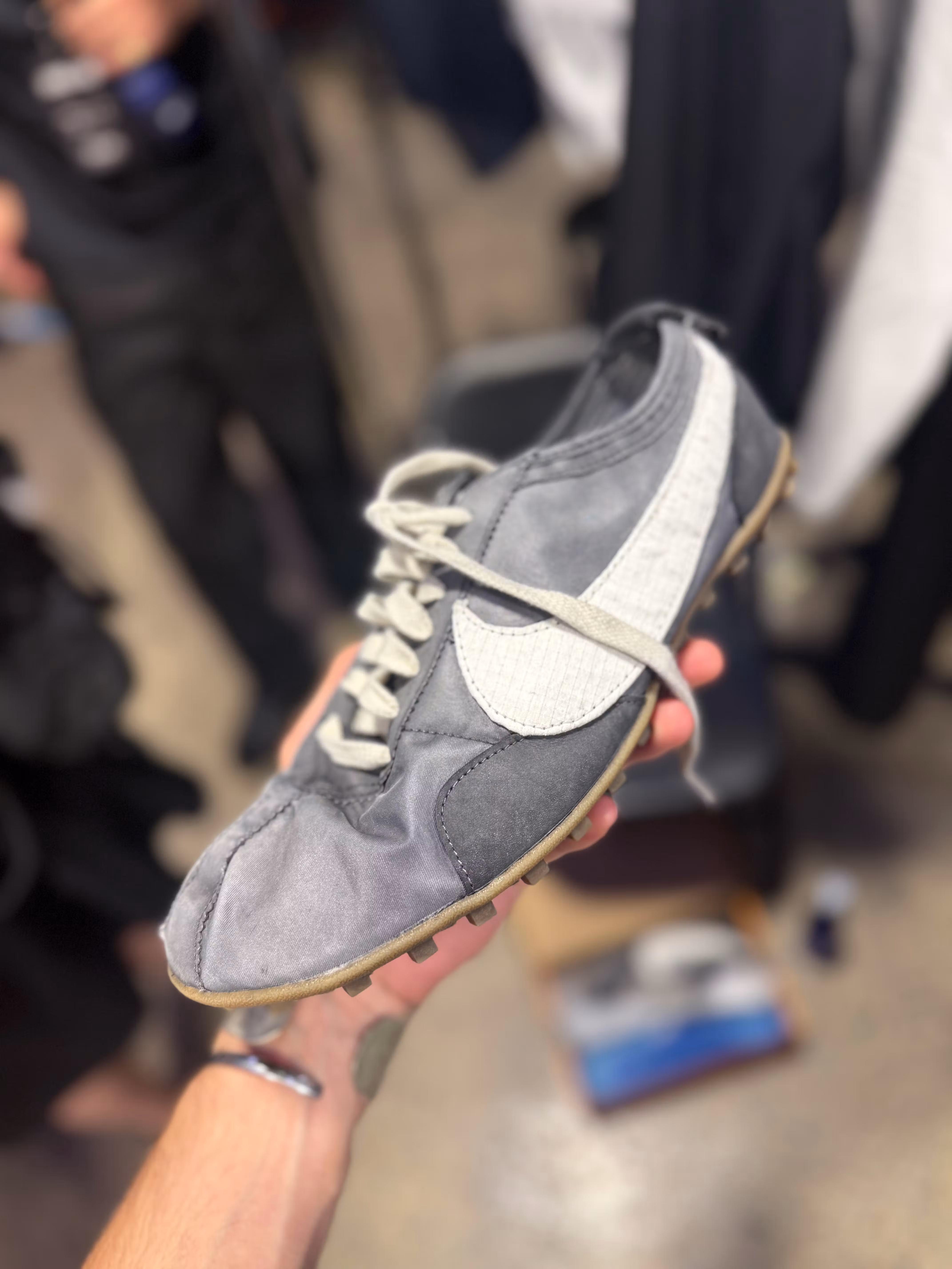 Публічна школа, ракетний чобіток Nike, має обручку, буквально 11