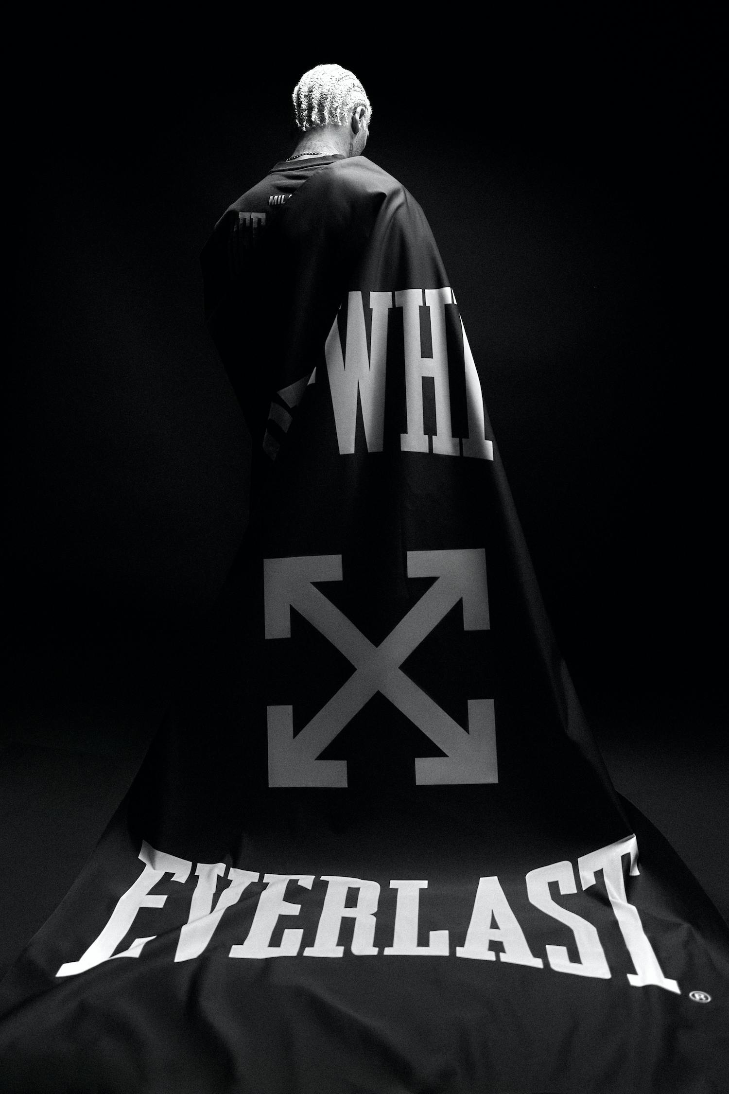 Енергія Темного Лицаря Конора Бенна: Симфонія Off-White та Everlast 9