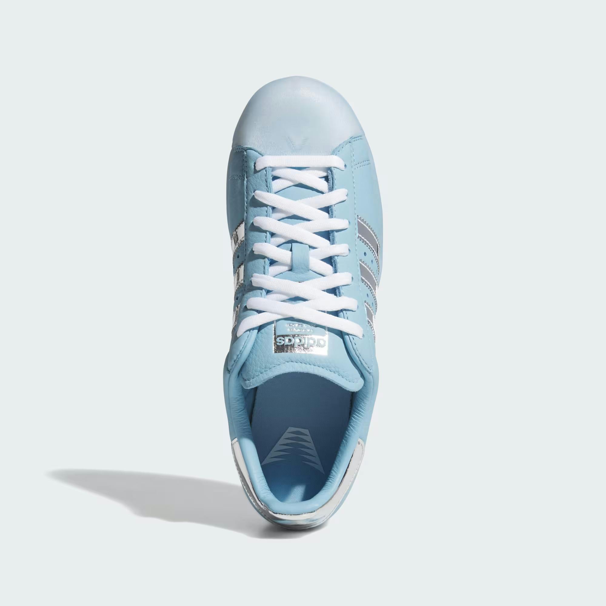 Холоднокровність Антґоні Едвардса в колаборації з adidas Superstar 14 Холоднокровність Антґоні Едвардса в колаборації з adidas Superstar 14