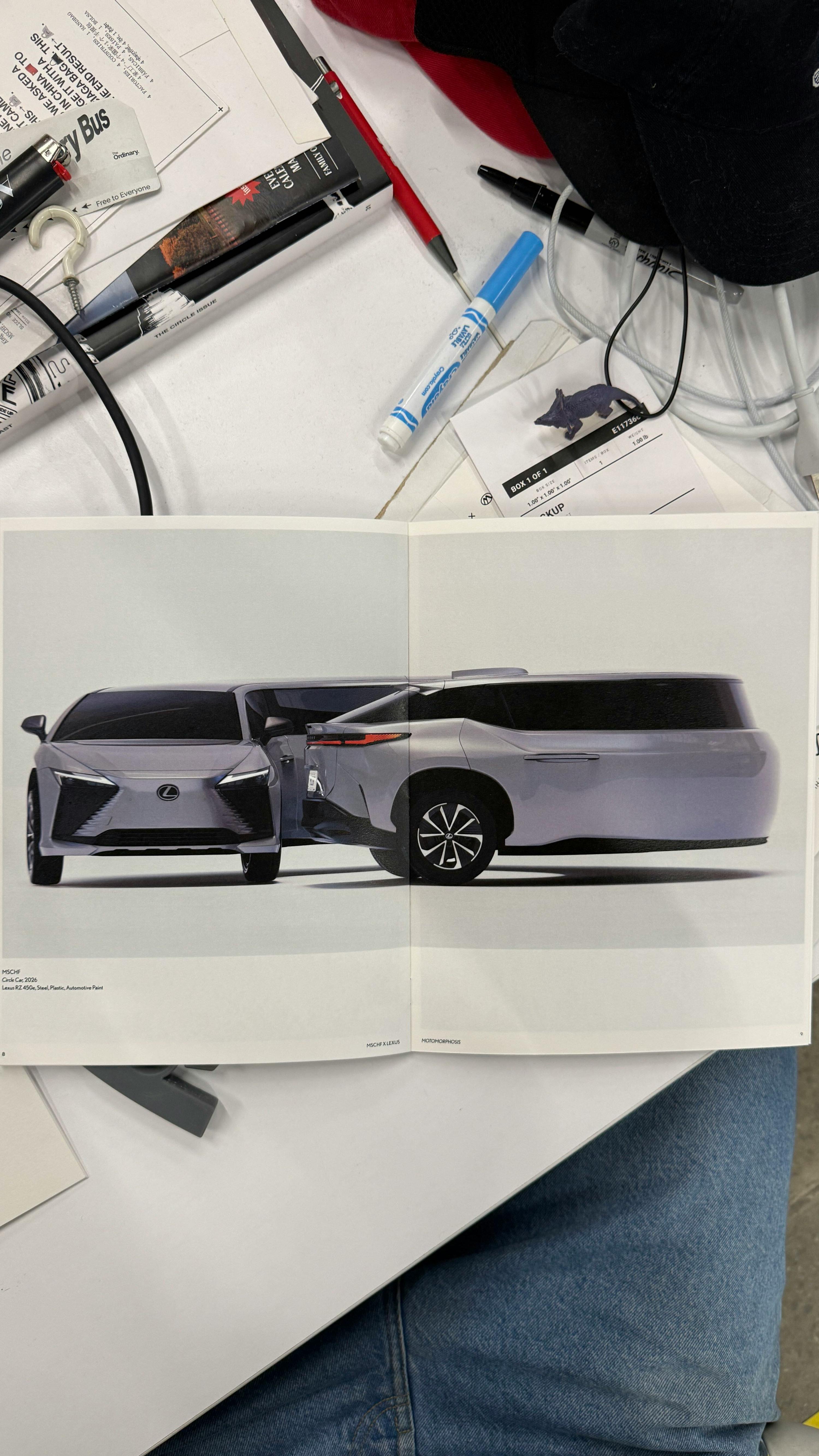 Наступний гарячий продукт MSCHF? Автомобіль Lexus, що кидає виклик реальності 9