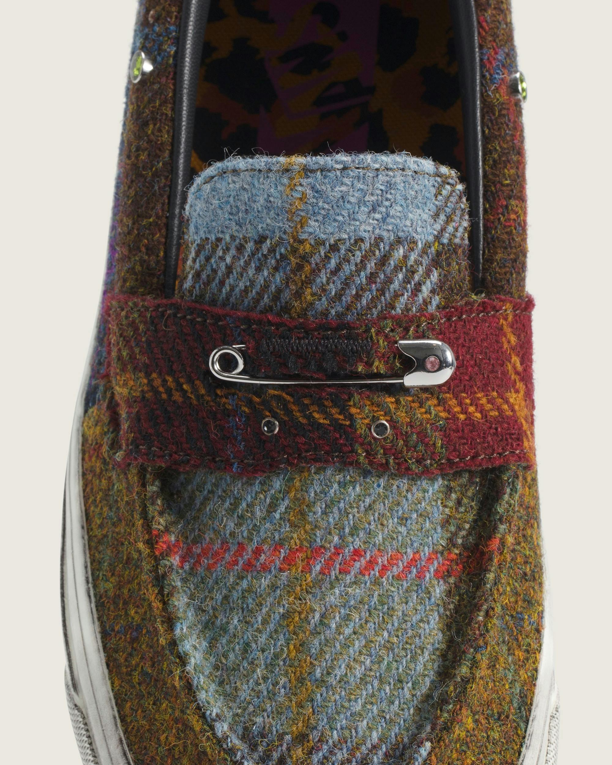 Поважний стиль: мокасини Vans з тканини Harris Tweed, вишукано прикрашені 2